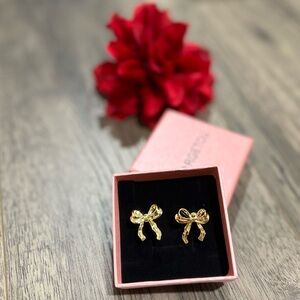 Bow Earrings Gold Plated Earrings NWT